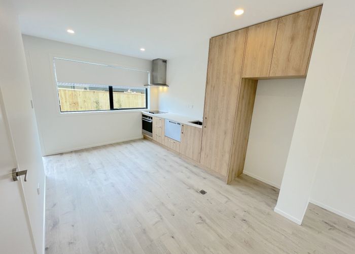  at 8/71 Ruawai Road, Mount Wellington, Auckland City, Auckland