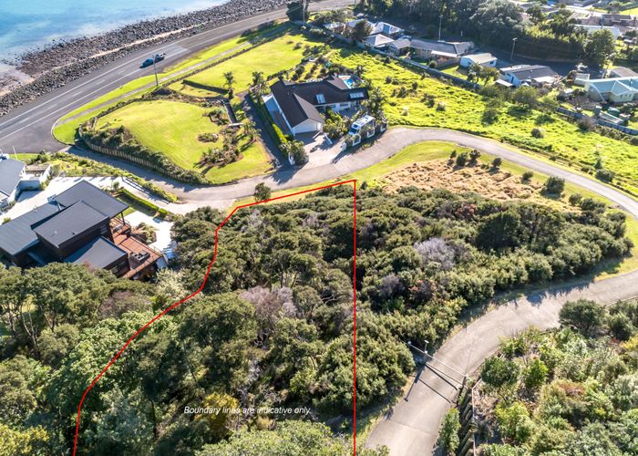  at 10 Ngarimu Heights Row, Thornton Bay