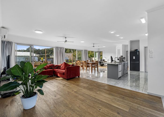  at 962 Kahikatea Flat Road, Kaukapakapa