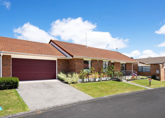  at 13 Bosnyak Drive, Te Atatu South, Auckland