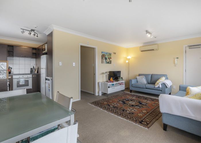  at 80 Farnham Street, Mornington, Wellington, Wellington
