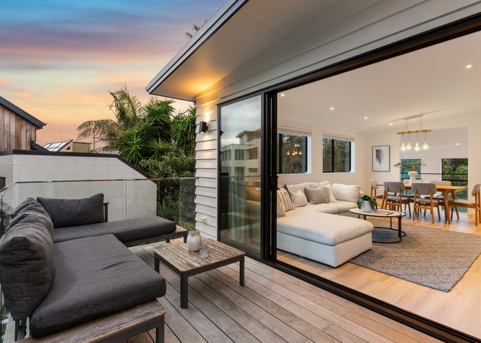  at 10C Marama Street, Castor Bay, North Shore City, Auckland
