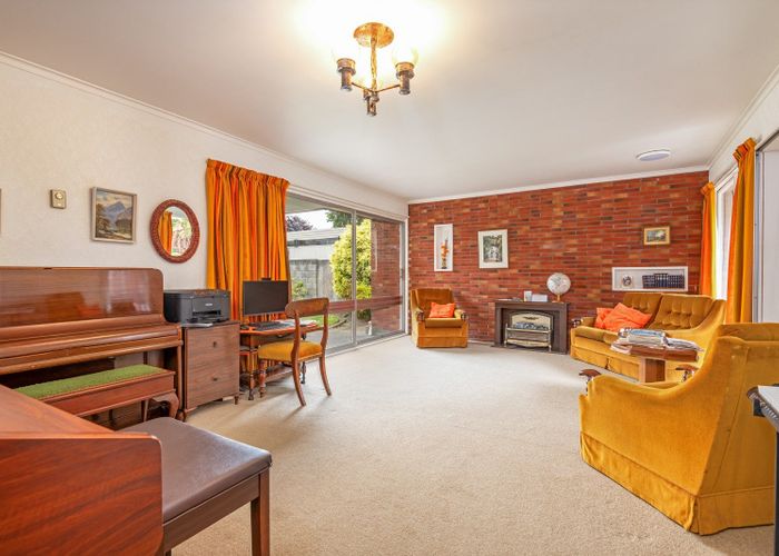  at 10 Chilton Grove, Hokowhitu, Palmerston North, Manawatu / Whanganui