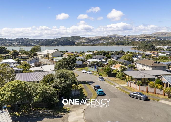  at 12 Chapel Street, Takapuwahia, Porirua