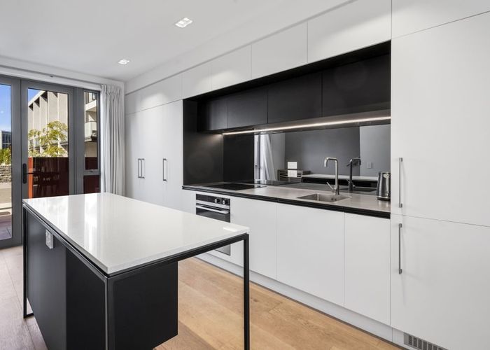  at 8/360 Montreal Street, City Centre, Christchurch City, Canterbury