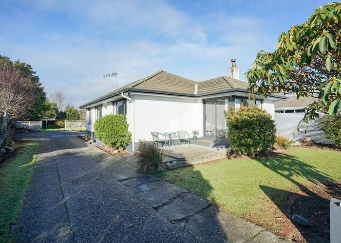  at 233 Crawford Street, Glengarry, Invercargill