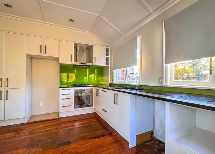  at 412 Hillsborough Road, Mount Roskill, Auckland City, Auckland