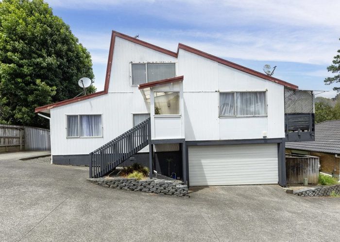  at 20 Bel Air Drive, Hillsborough, Auckland