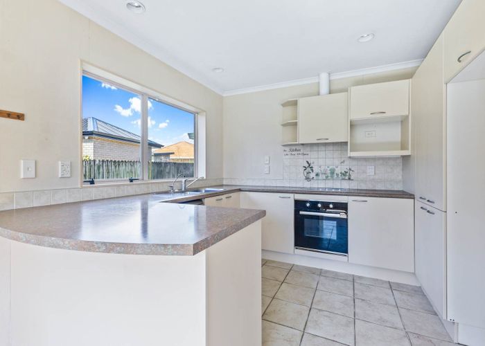  at 10 Brompton Place, Burswood, Manukau City, Auckland