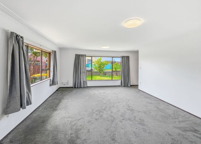  at 44 Wattle Street, New Lynn, Waitakere City, Auckland