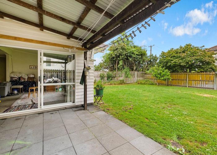  at 2 Bruce Pulman Drive, Takanini, Papakura, Auckland