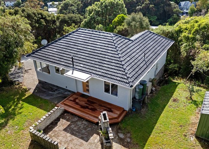  at 27 James Grove, Stokes Valley, Lower Hutt, Wellington