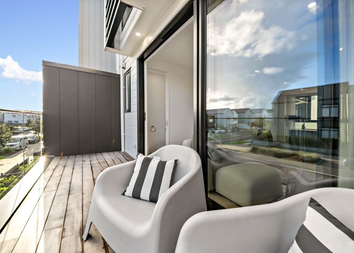  at 14D Tahingamanu Road, Hobsonville, Waitakere City, Auckland