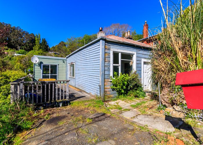  at 17 Slant Street, Careys Bay, Dunedin