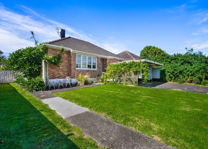  at 12 Daventry Street, Waterview, Auckland