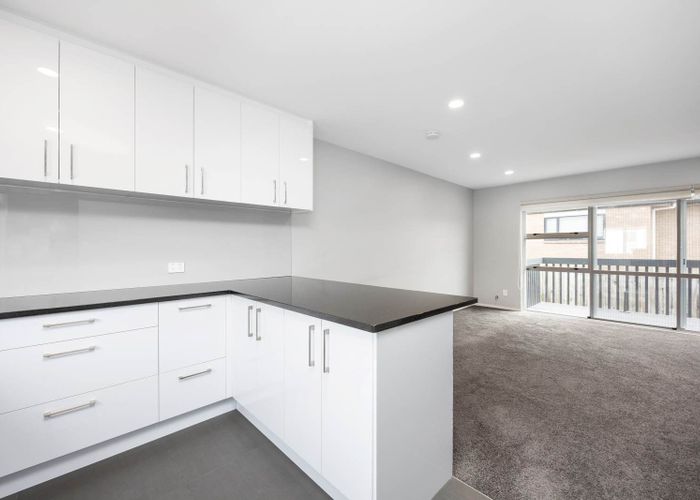  at 16/218 Captain Springs Road, Onehunga, Auckland City, Auckland