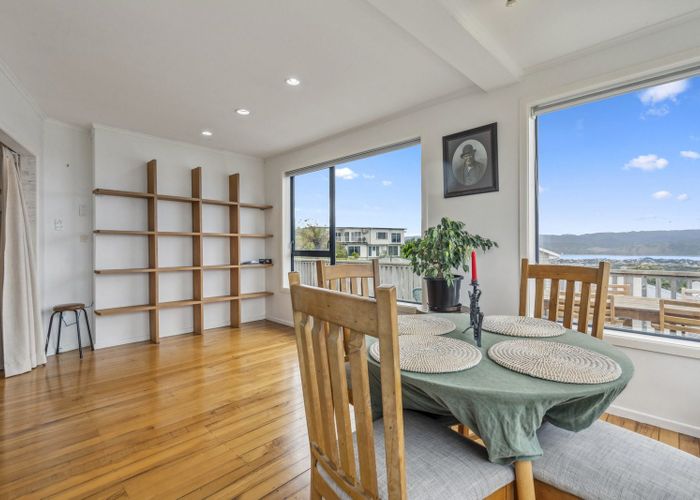  at 49 Lookout Road, Hataitai, Wellington