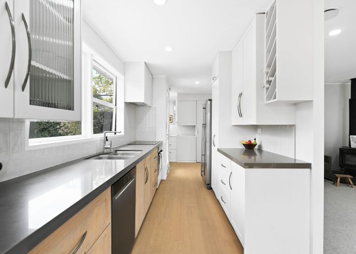  at 30 Acacia Crescent, Glenview, Hamilton