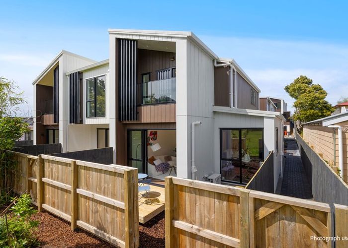  at Lot 1 - 3/36 Woodside Road, Massey, Waitakere City, Auckland