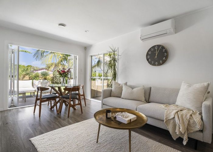  at 3/8 Avondale Road, Avondale, Auckland