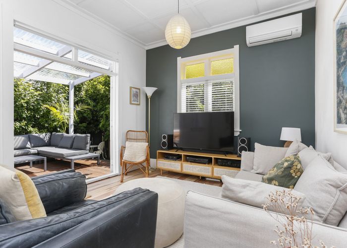  at 1/1471 Great North Road, Waterview, Auckland