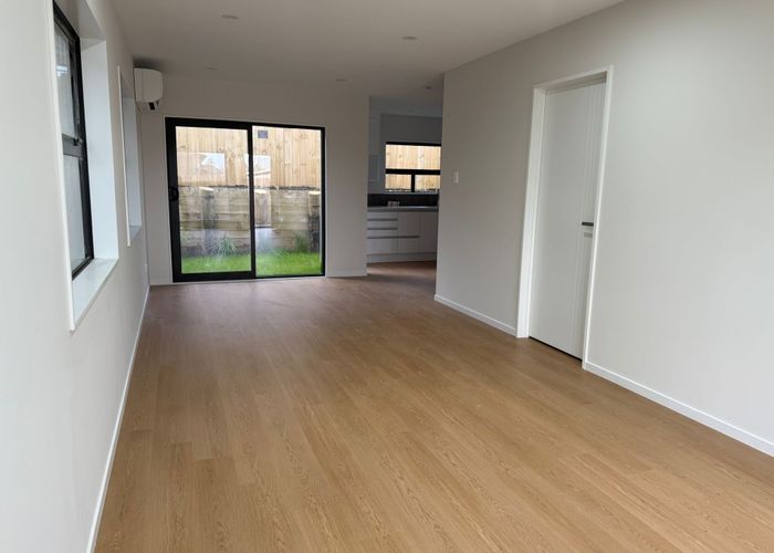  at 2/163 Bradbury road, Botany Downs, Manukau City, Auckland