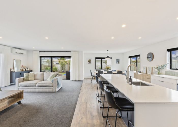  at 21 Smith Street, Lepperton, New Plymouth