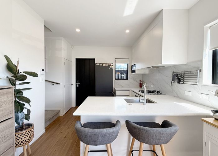  at 56 Picturesque Drive, Flat Bush, Manukau City, Auckland