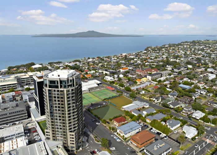  at 613/9 Byron Avenue, Takapuna, North Shore City, Auckland