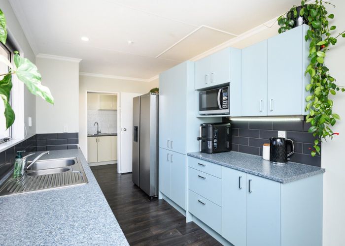  at 35 Hillcrest Drive, Kelvin Grove, Palmerston North, Manawatu / Whanganui