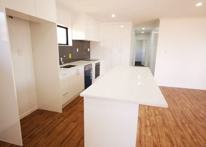  at 124D Rosier Road, Glen Eden, Waitakere City, Auckland