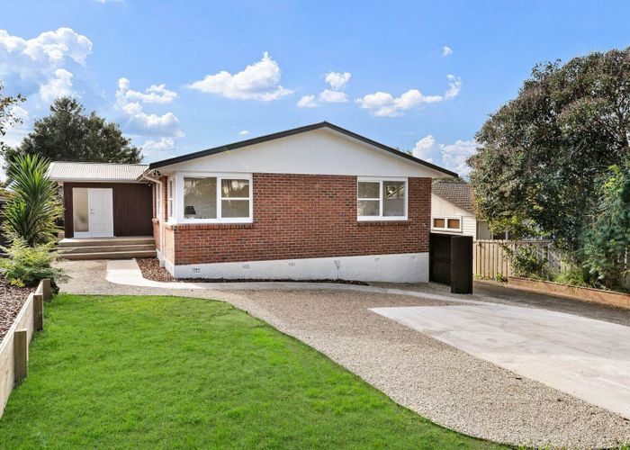  at 8 Aplin Place, Birkdale, North Shore City, Auckland
