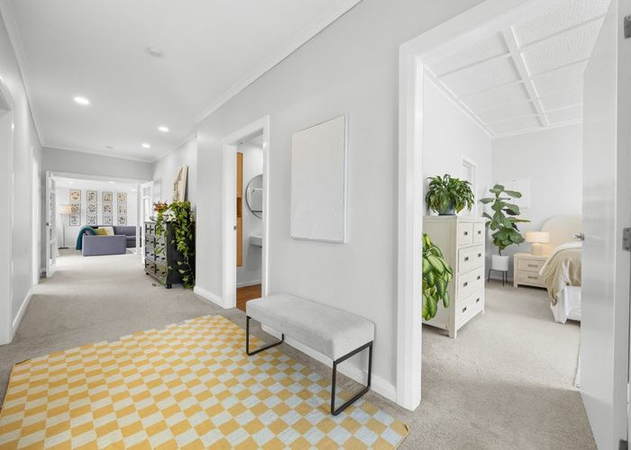  at 4 Glengarry Road, Glen Eden, Waitakere City, Auckland