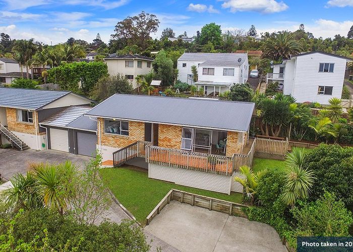  at 1/17 Sandiacre Way, Browns Bay, North Shore City, Auckland