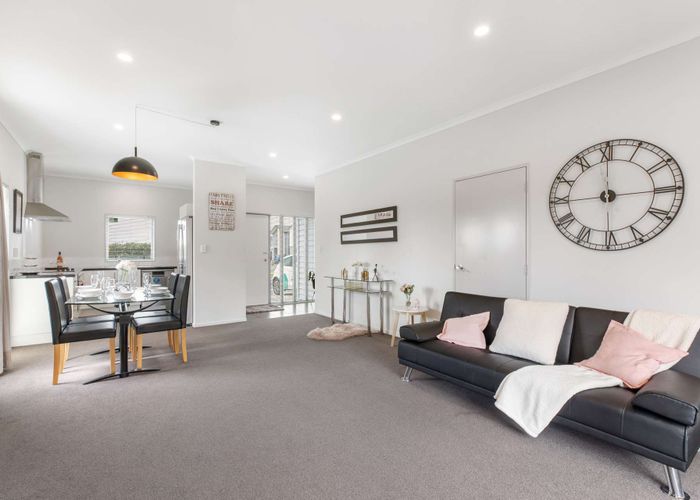  at 30 Ipukarea Street, Weymouth, Auckland