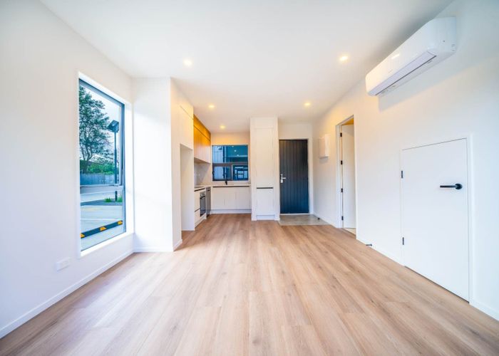  at 8/85 Cascades Road, Pakuranga Heights, Manukau City, Auckland