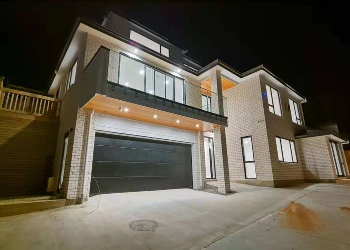  at 15C Living Stream Road, Albany, North Shore City, Auckland