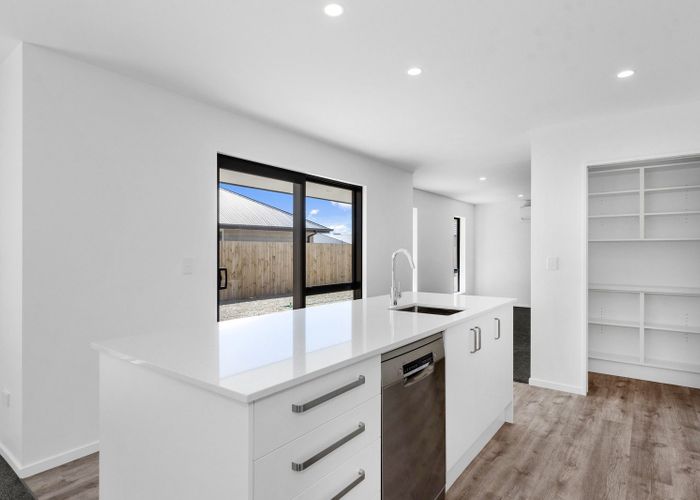  at 6 Dunsandel Grove, Silverstream, Upper Hutt