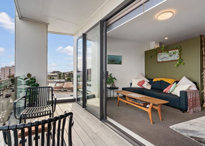  at 302/1904 Great North Road, Avondale, Auckland City, Auckland