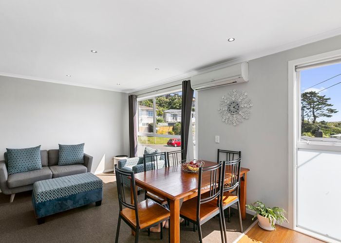  at 1/25 Omega Street, Newlands, Wellington