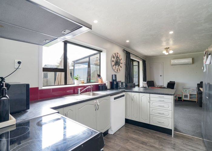  at 9 Dumbarton Place, Strathern, Invercargill, Southland