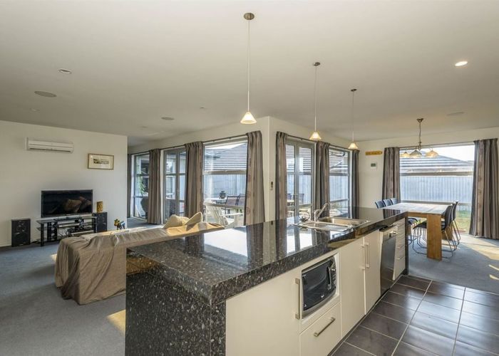  at 15a Foresters Crescent, Parklands, Christchurch City, Canterbury