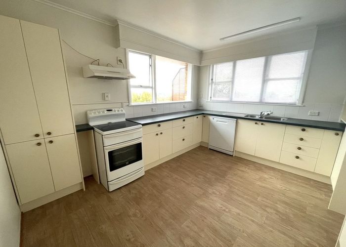  at 139 Forrest Hill Road, Forrest Hill, North Shore City, Auckland