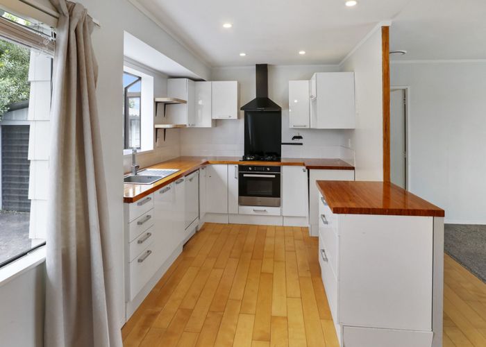  at 2/144 Old Wairoa Road, Papakura, Papakura, Auckland