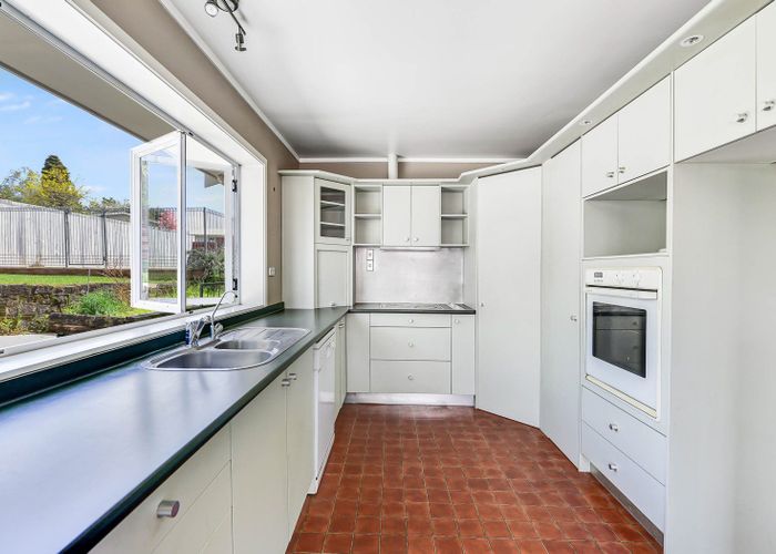  at 14 Ross View Terrace, Dinsdale, Hamilton