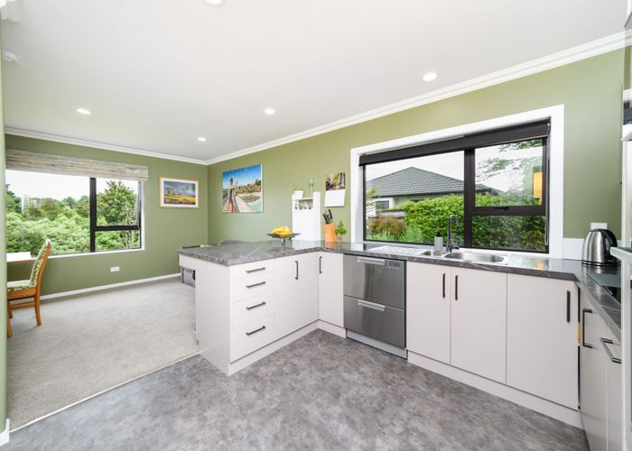  at 11 Greenwood Place, Fitzherbert, Palmerston North