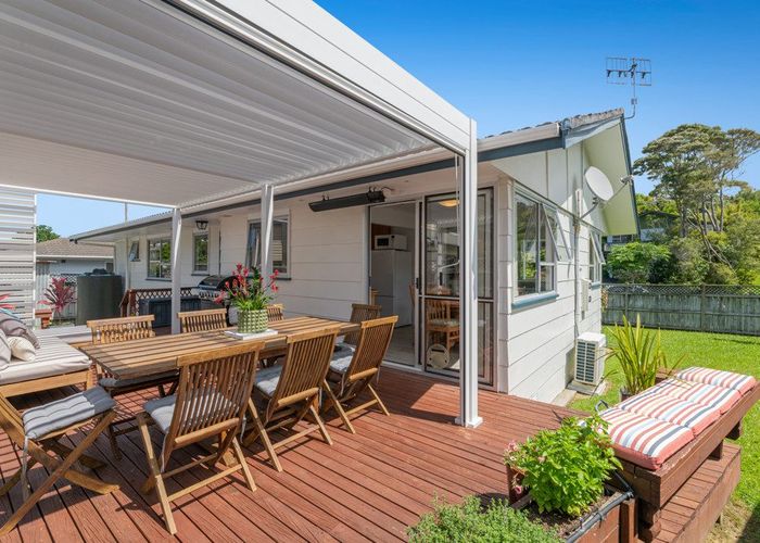  at 1/63 Salamanca Road, Sunnynook, North Shore City, Auckland