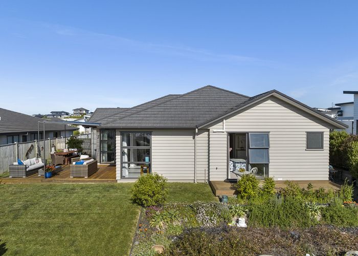  at 28 Mahutonga Avenue, Beachlands, Auckland