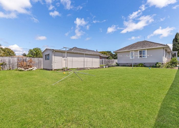  at 73 Roberts Road, Te Atatu South, Auckland