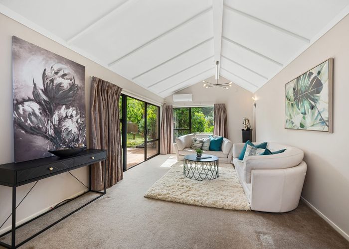  at 6 Odin Place, Beach Haven, Auckland